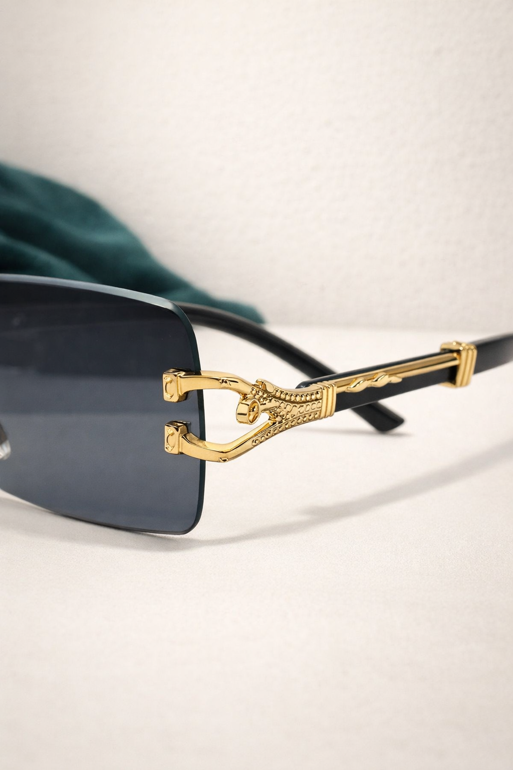 Sun Glasses — Black│Velaria