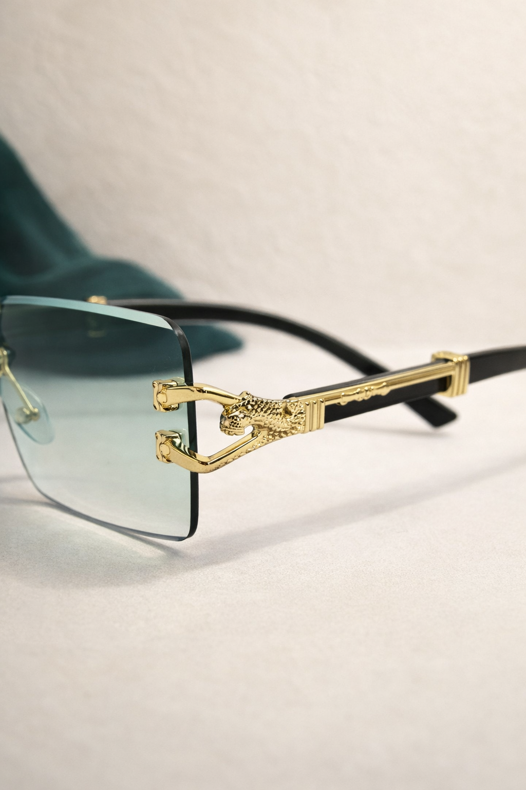 Sun Glasses — Black│Velaria